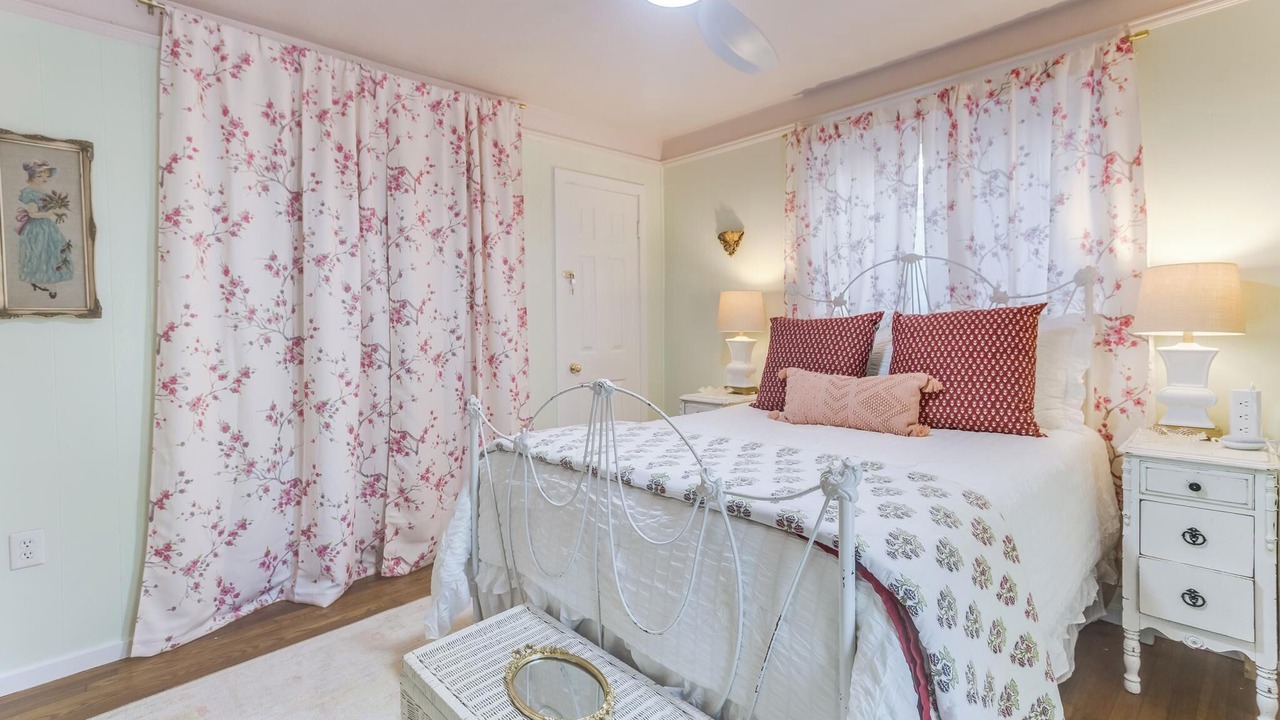 Photo of Bedroom in Biloxi