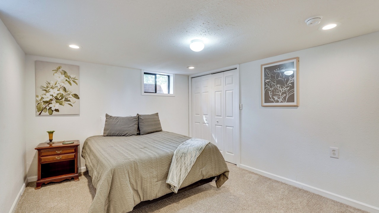 Photo of Bedroom in Wrens