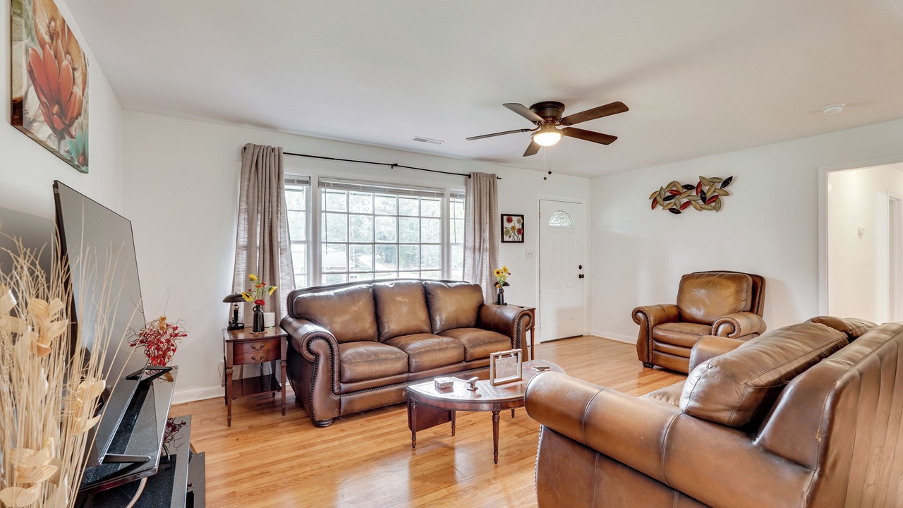 Photo of Livingroom in Wrens