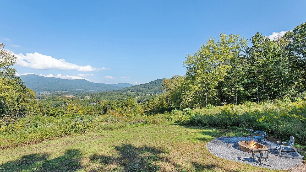 Photo of Outdoor in Waynesville