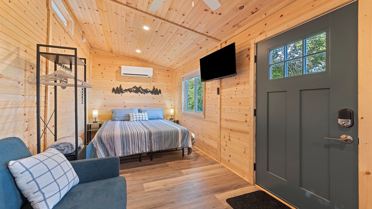 Photo of Livingroom in Waynesville