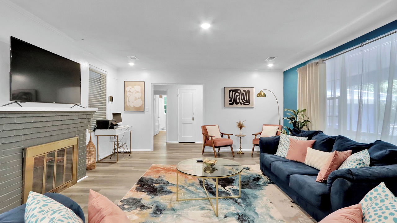 Photo of Livingroom in Macon