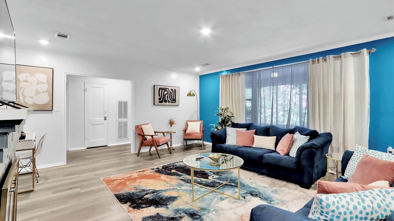Photo of Livingroom in Macon