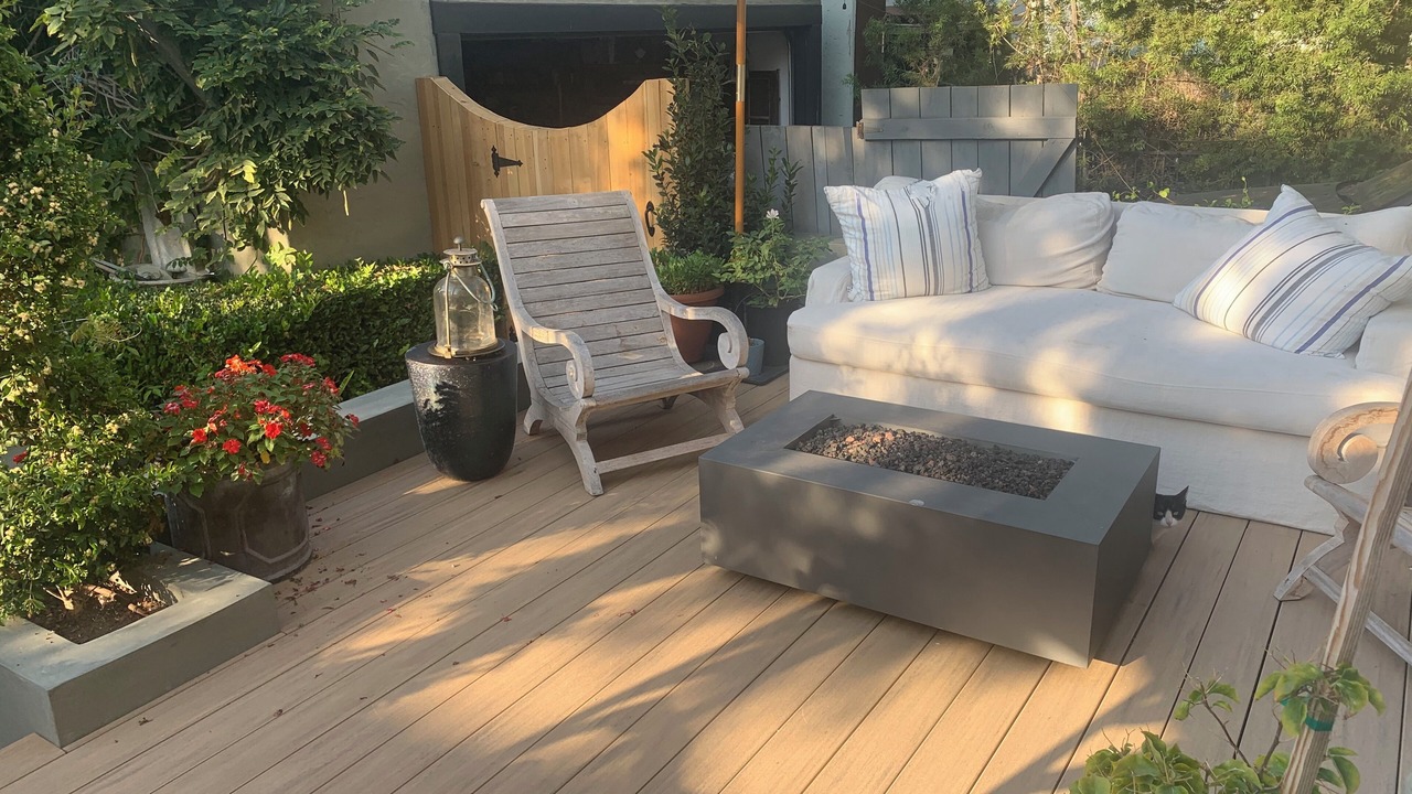 Photo of Patio Balcony in Floral Park