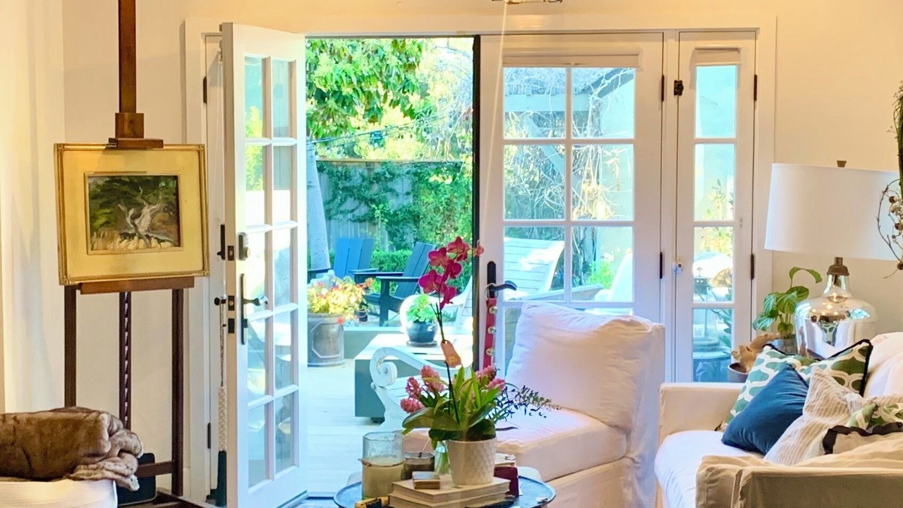 Photo of Livingroom in Floral Park