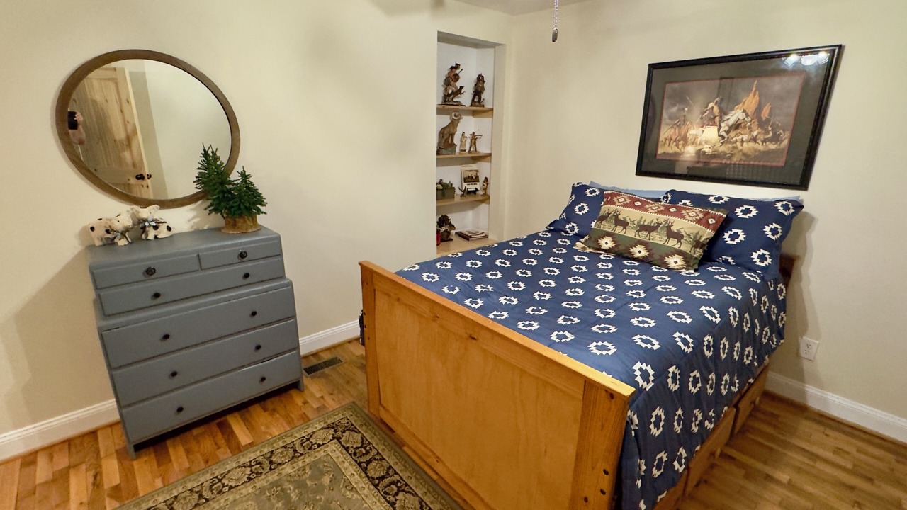 Photo of Bedroom in Bryant