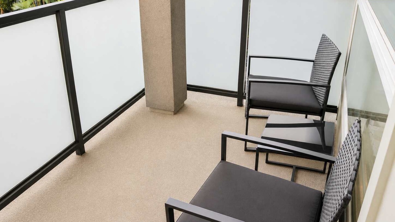 Photo of Patio Balcony in Lyon Street