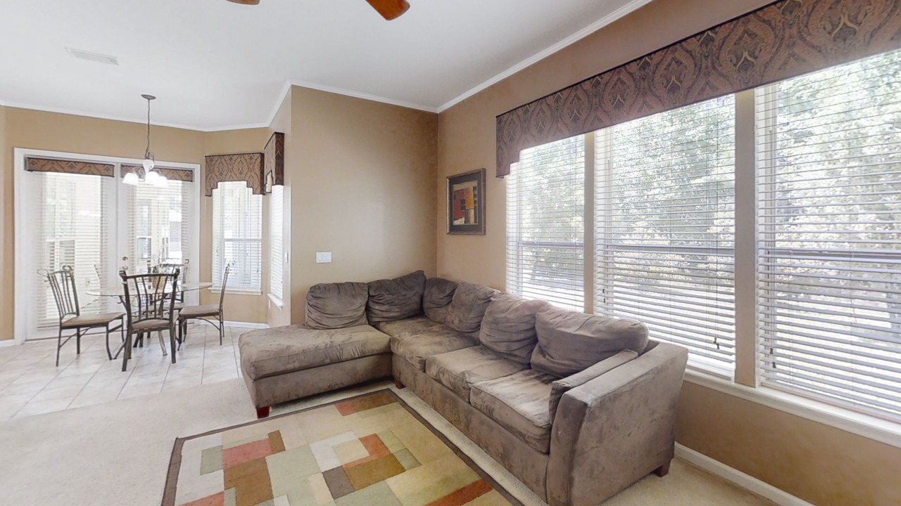 Photo of Livingroom in Jacksonville