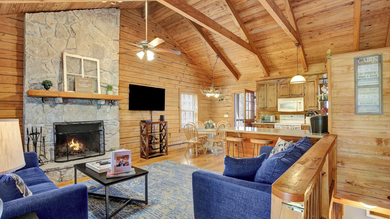 Photo of Livingroom in Pine Mountain Valley