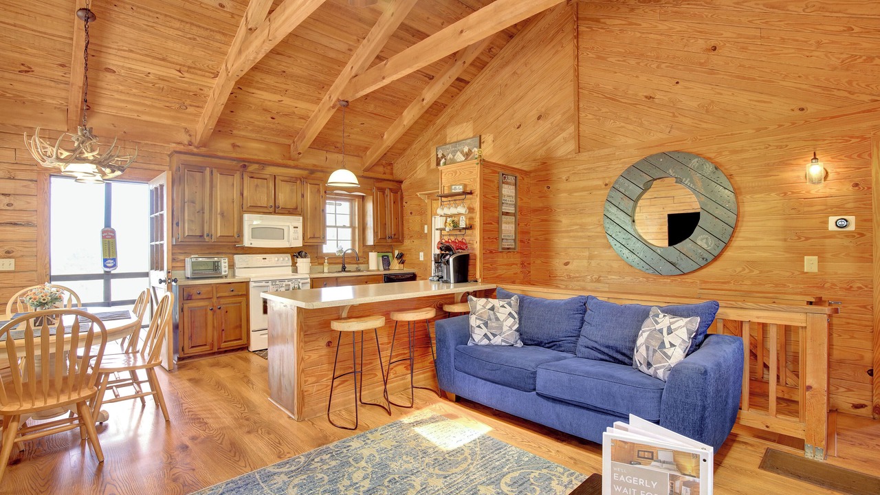 Photo of Livingroom in Pine Mountain Valley
