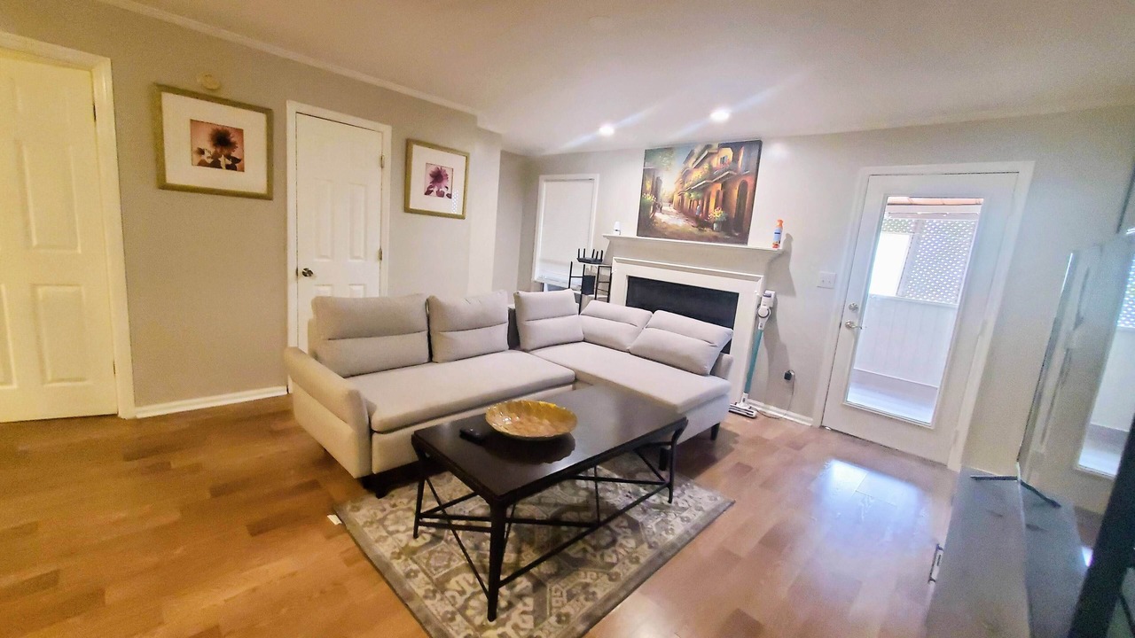 Photo of Livingroom in Five Points South