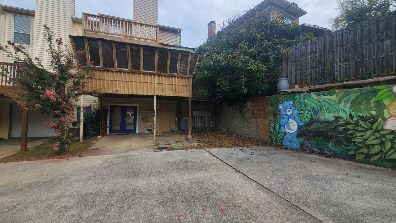 Photo of Outdoor in Five Points South
