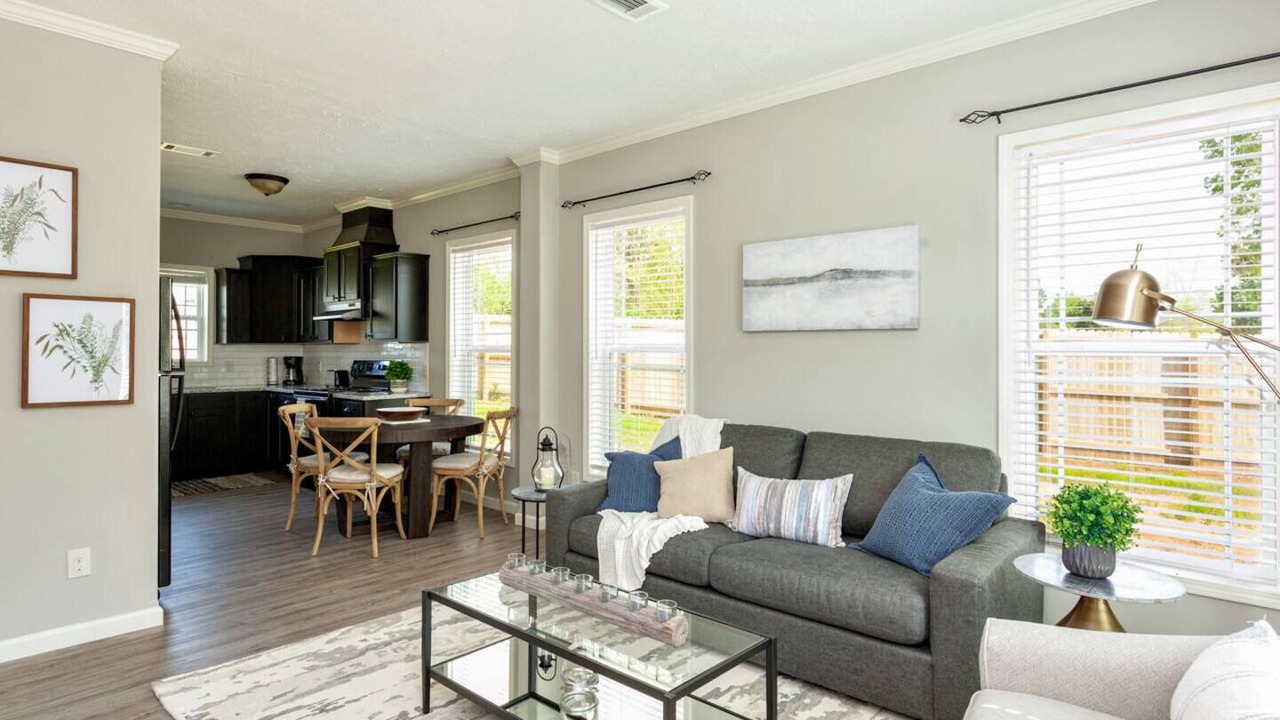 Photo of Livingroom in Harvest