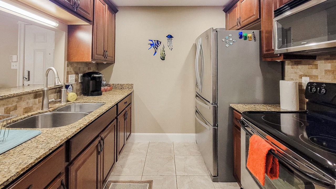Photo of Kitchen in Gulf Park Estates