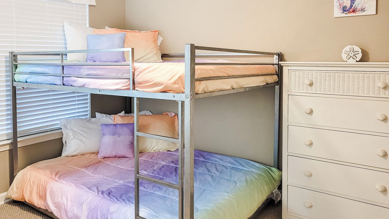 Photo of Bedroom in Gulf Park Estates