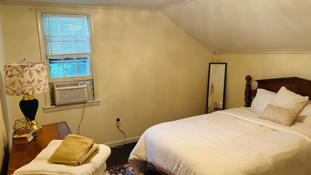 Photo of Bedroom in Manchester Center