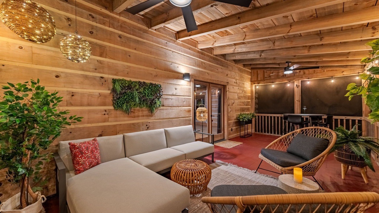 Photo of Livingroom in Blairsville
