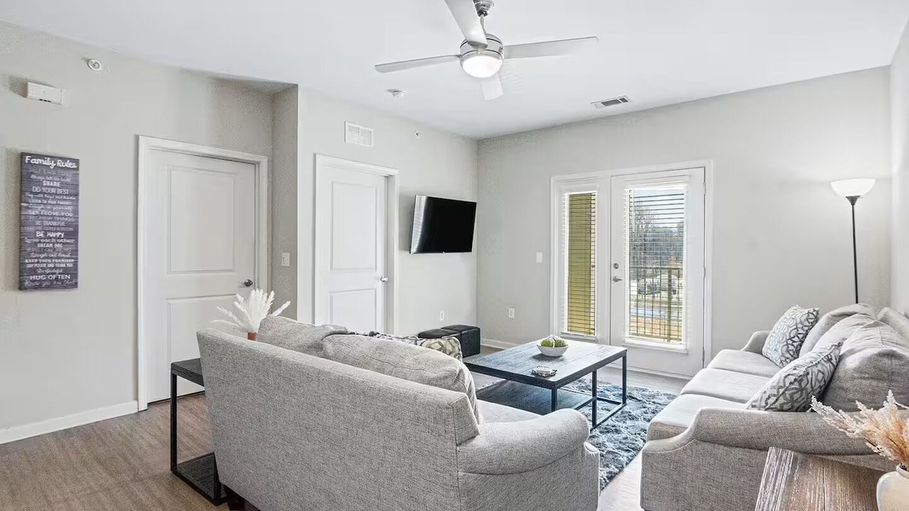 Photo of Livingroom in Union City