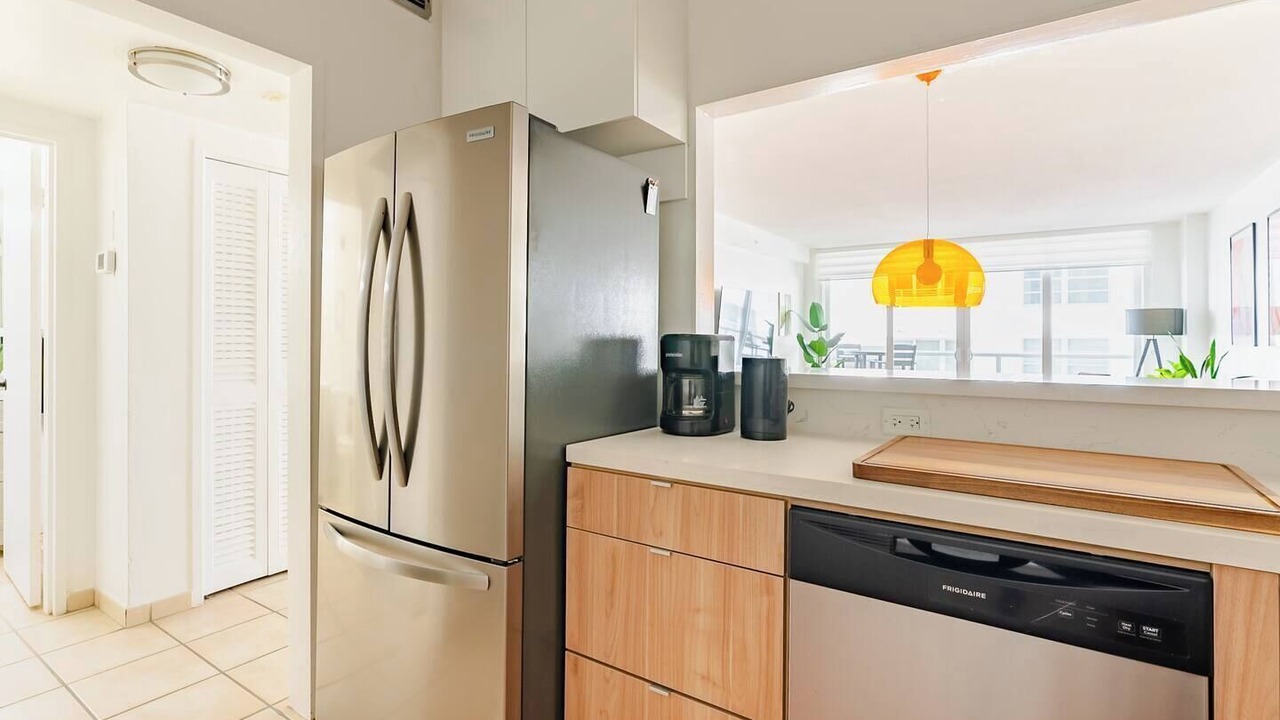 Photo of Kitchen in Mid Beach