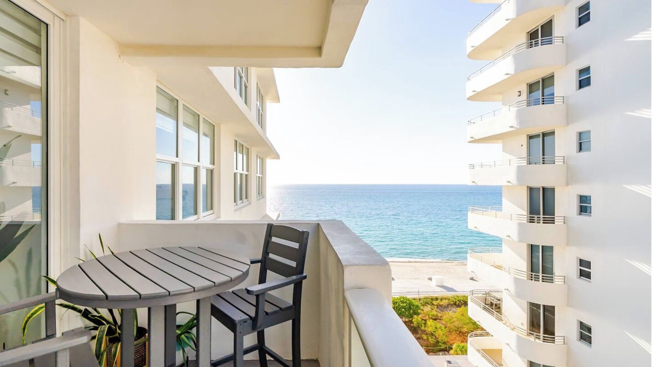Photo of Outdoor in Mid Beach