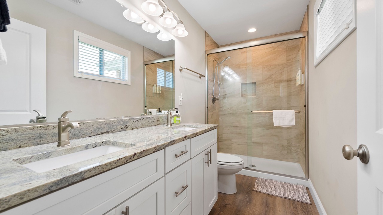 Photo of Bathroom in Alexander