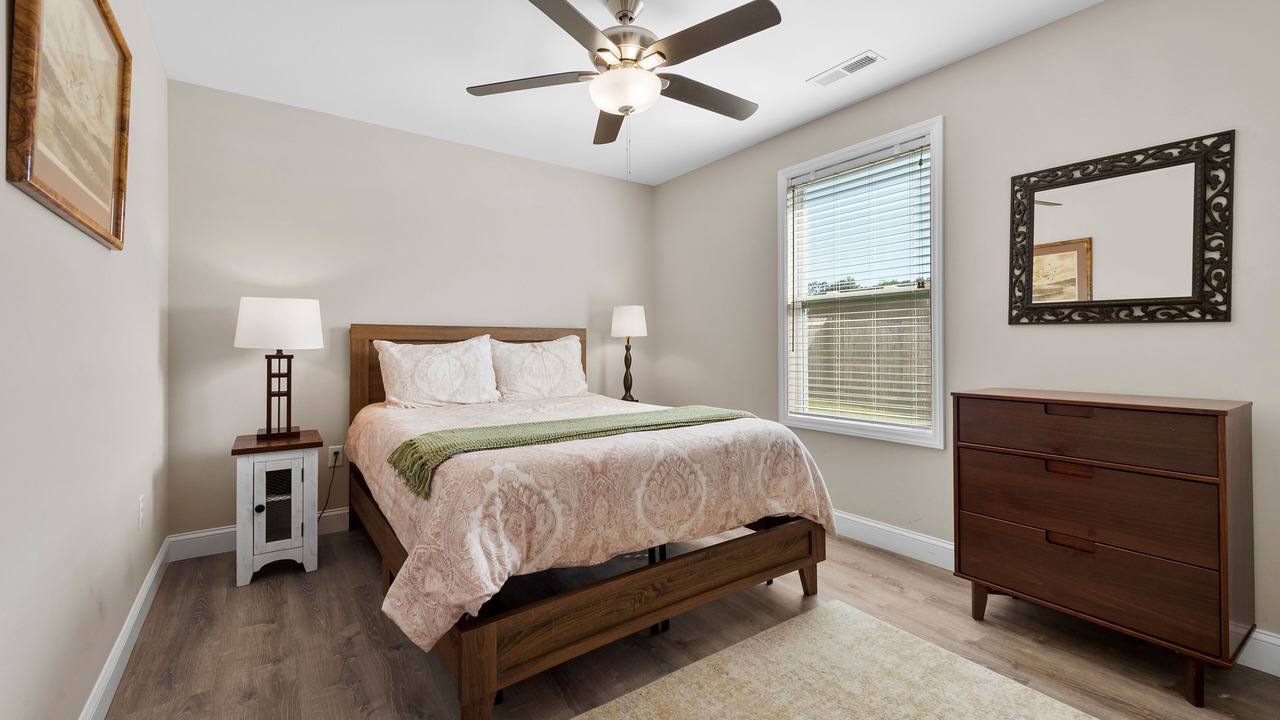 Photo of Bedroom in Alexander
