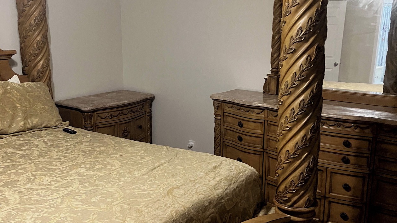 Photo of Bedroom in Country Club Estates