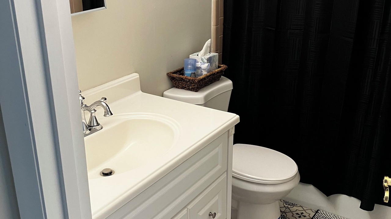 Photo of Bathroom in Country Club Estates