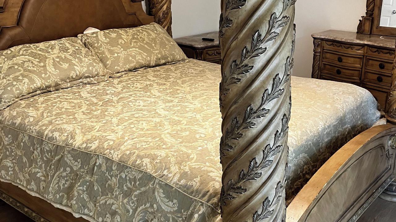 Photo of Bedroom in Country Club Estates