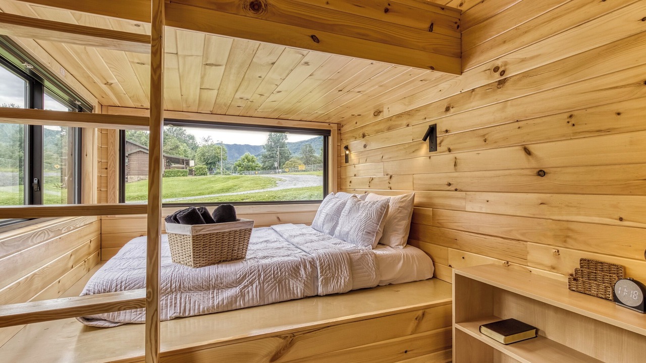 Photo of Bedroom in Cosby
