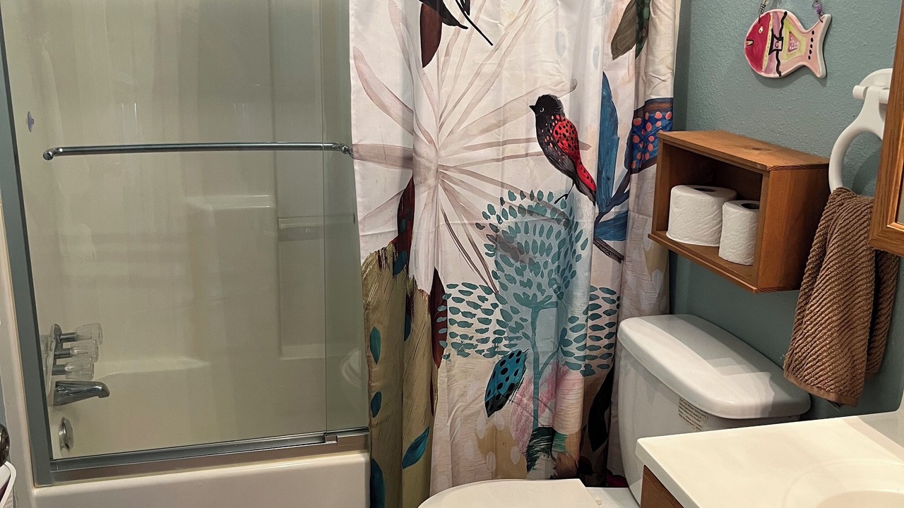 Photo of Bathroom in Pearlington