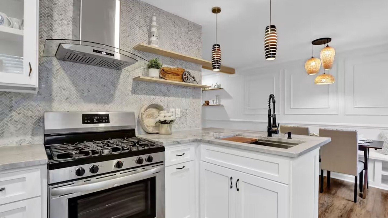 Photo of Kitchen in College Park