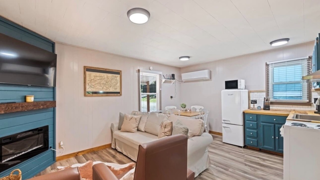 Photo of Livingroom in Maggie Valley