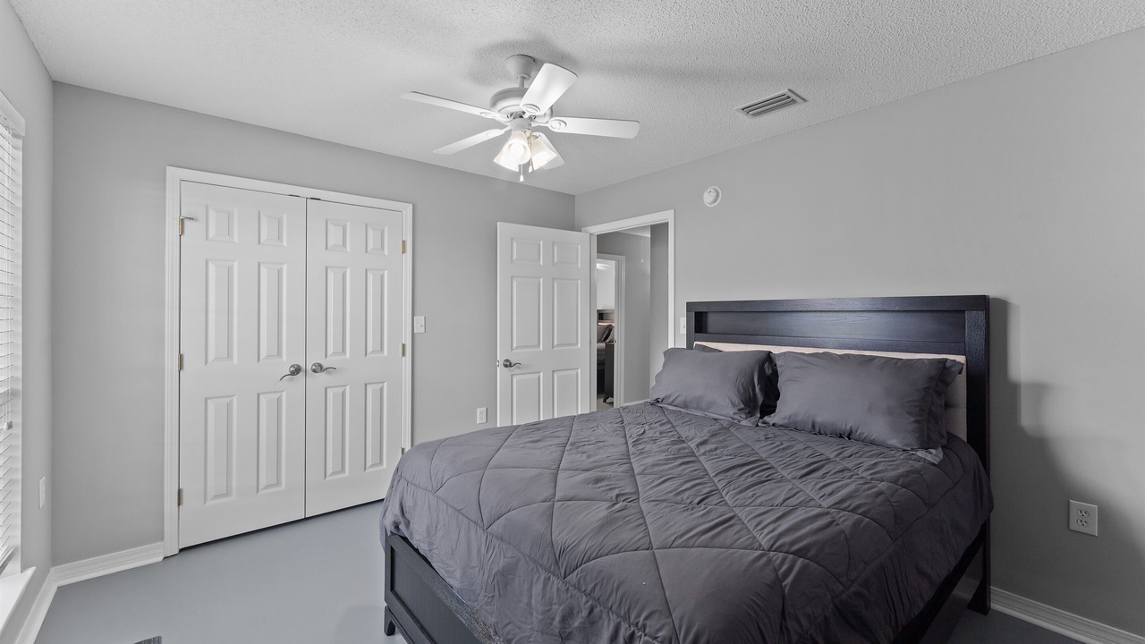 Photo of Bedroom in Foley
