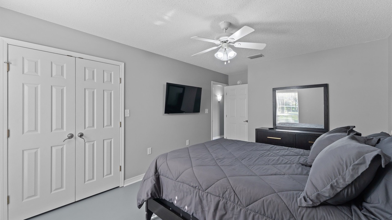 Photo of Bedroom in Foley