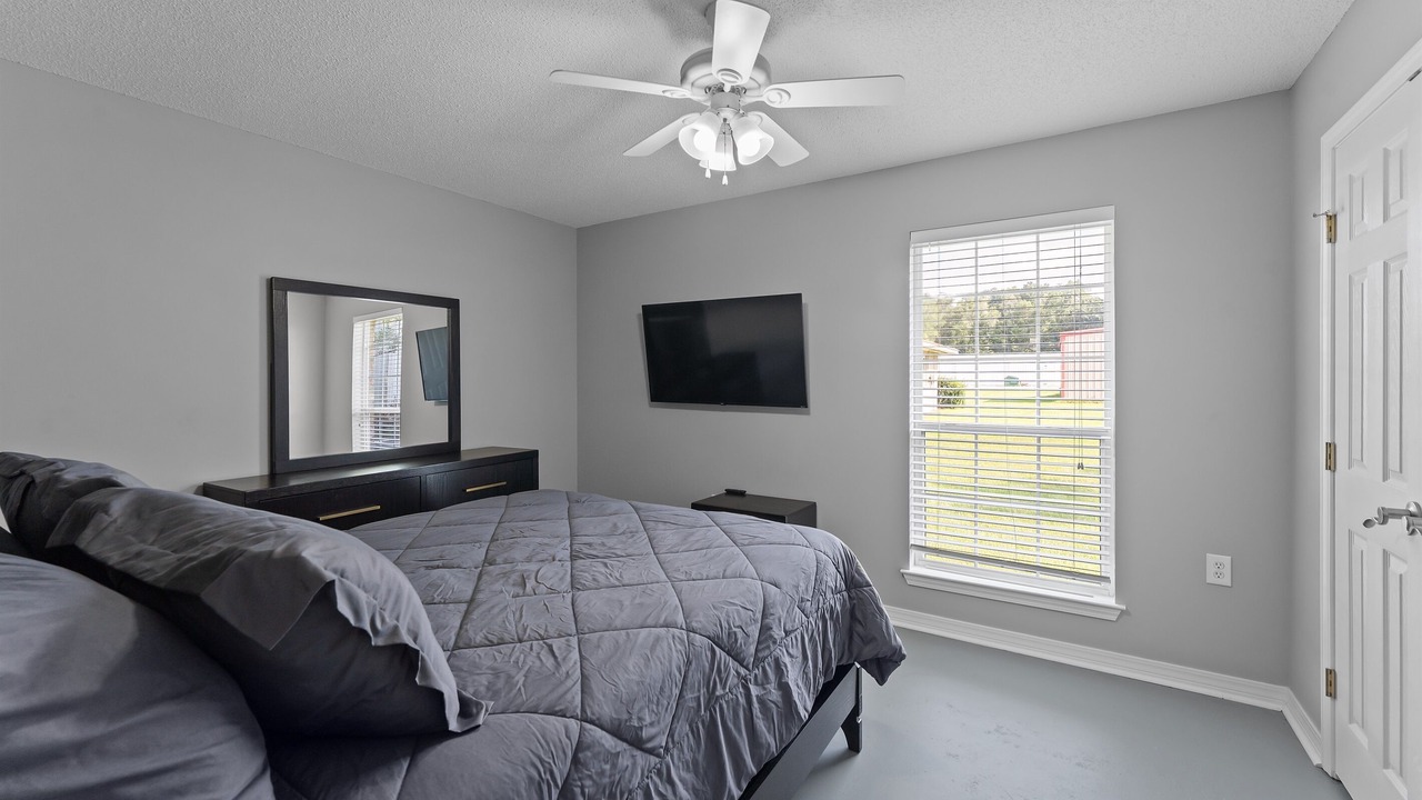 Photo of Bedroom in Foley