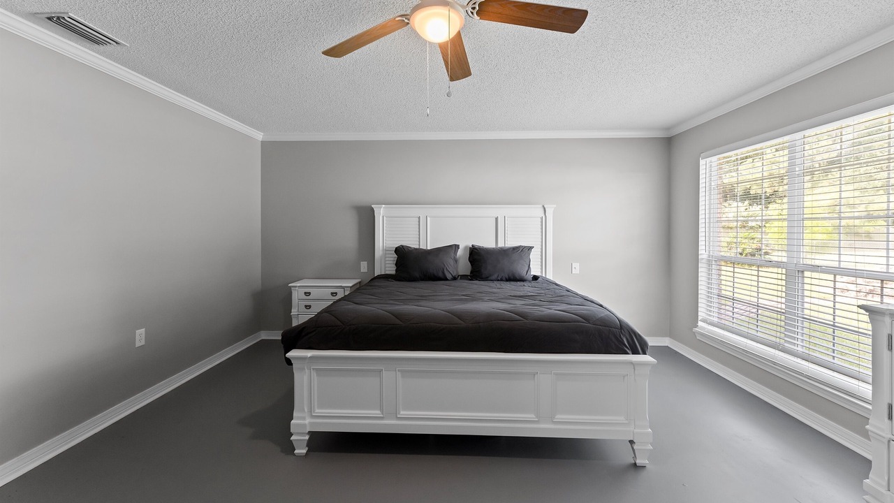 Photo of Bedroom in Foley