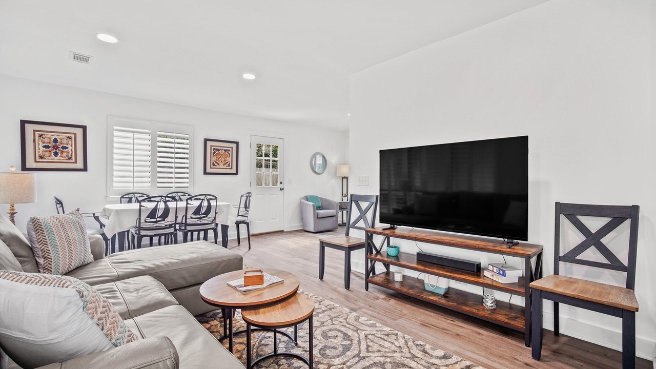 Photo of Livingroom in Pigeon Point