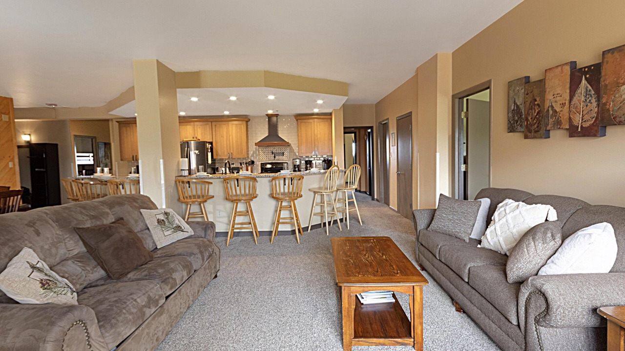 Photo of Livingroom in Snowshoe