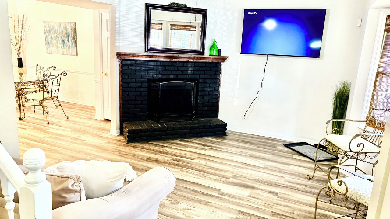 Photo of Livingroom in Macon