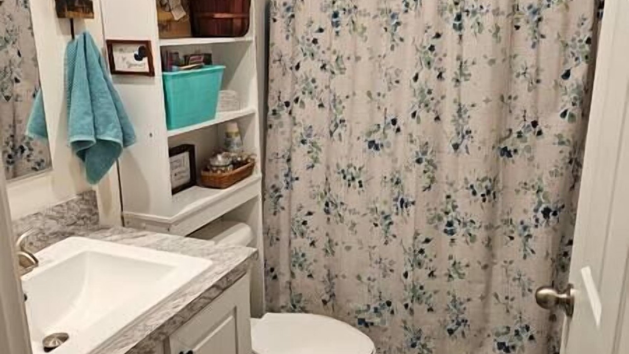 Photo of Bathroom in South Carolina Lakes & Blackwater Rivers