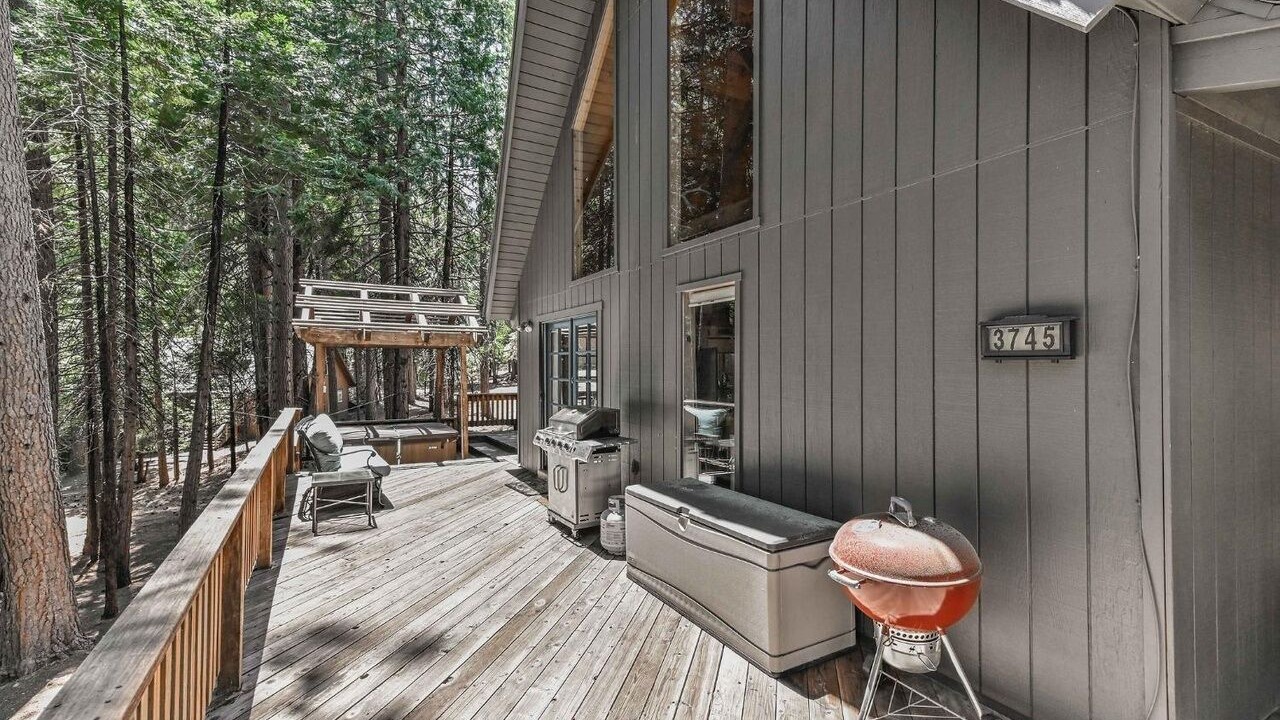 Photo of Patio Balcony in Camp Connell