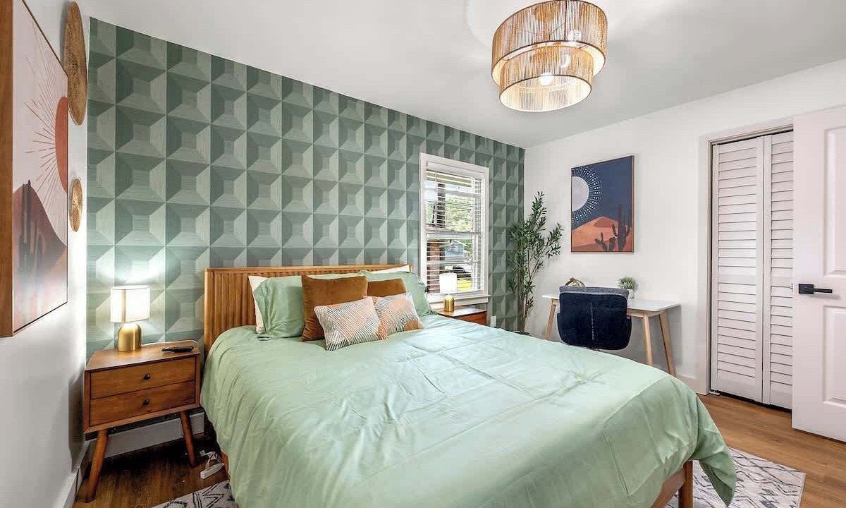 Photo of Bedroom in Browns Mill Park