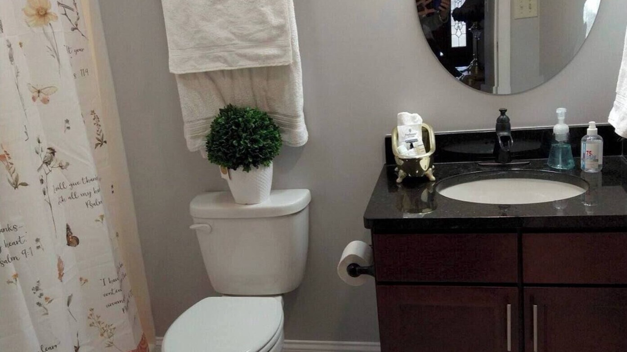 Photo of Bathroom in Harvest