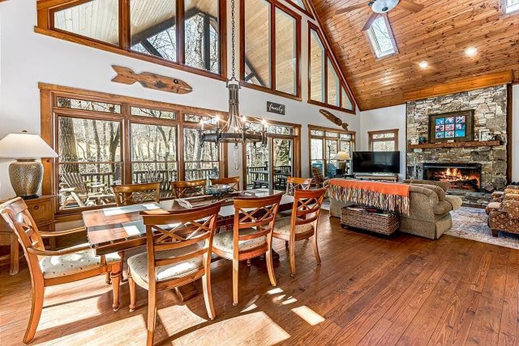Photo of Others in Lake Toxaway