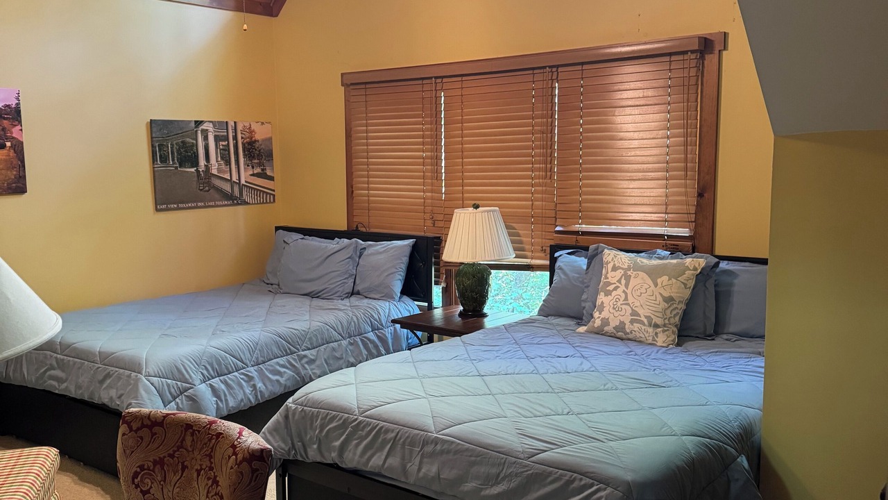 Photo of Bedroom in Lake Toxaway