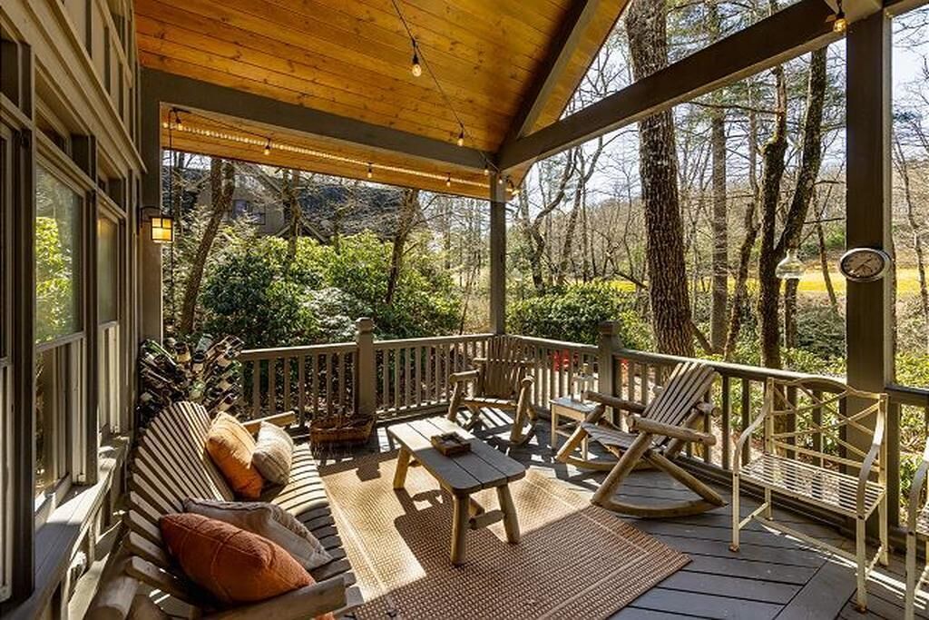 Photo of Outdoor in Lake Toxaway