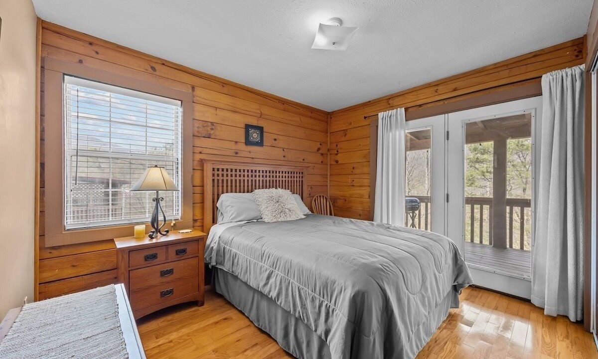 Photo of Bedroom in Mountain Springs