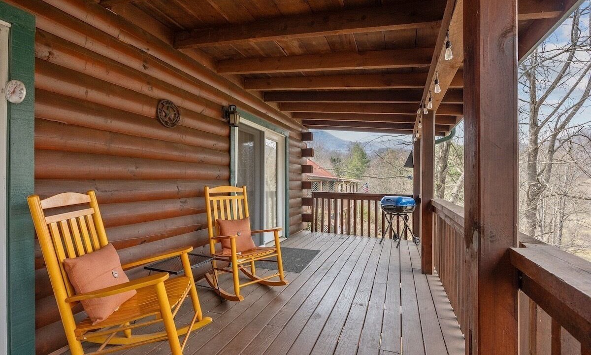 Photo of Patio Balcony in Mountain Springs