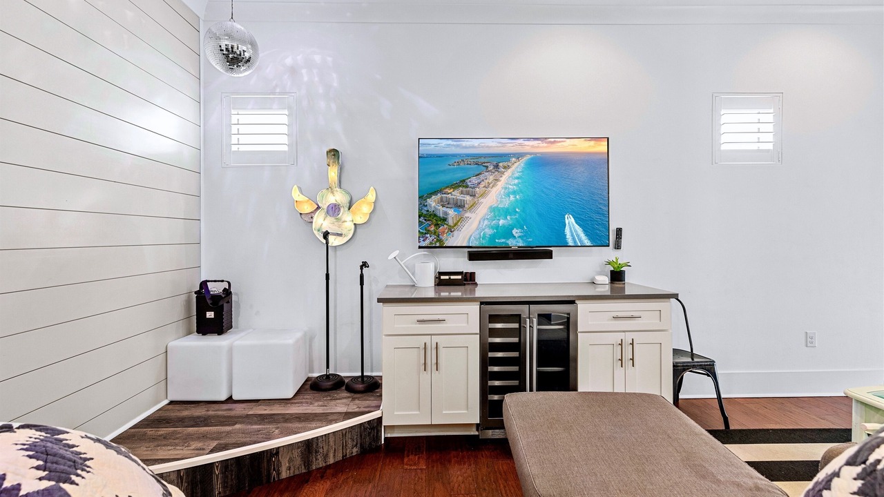 Photo of Bedroom in Miramar Beach